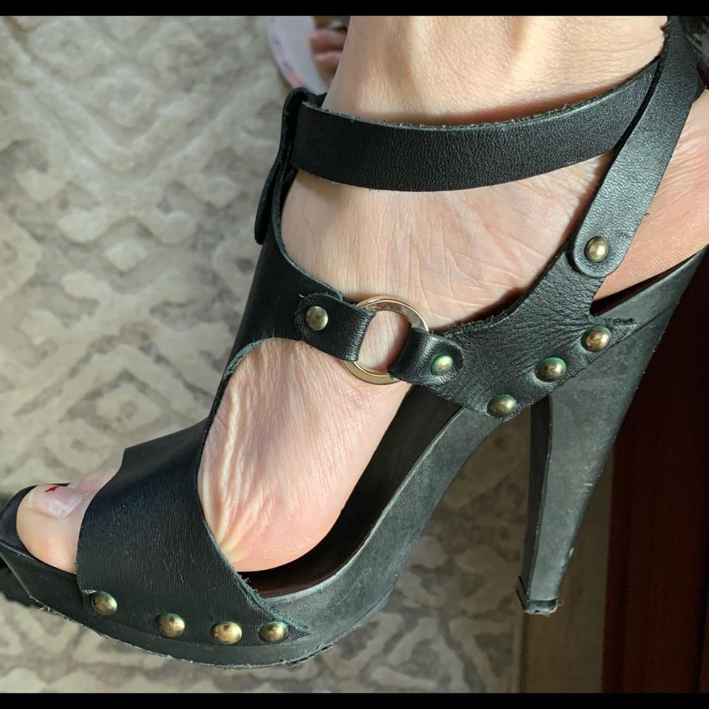 Andrea heels